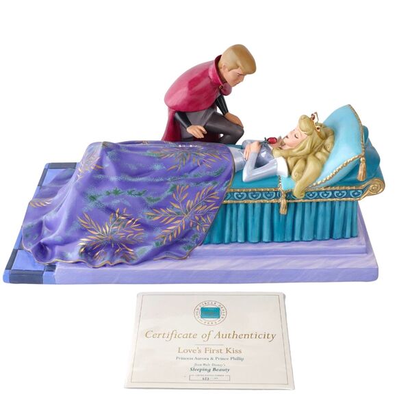 RARE WDCC DISNEY Sleeping Beauty Love's First Kiss w/BOX & COA 623/1959 #1217923 - Picture 2 of 16